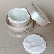 妮致 水光出水精华霜50g 沁润融肤、丰盈水润、饱满光泽、水光透亮、改善暗沉、净化收敛