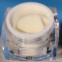 玺妍 紧致幻彩眼霜30g 减淡黑眼圈、焕亮眼周、缓解干燥、改善眼袋、淡化鱼尾纹/眼下纹